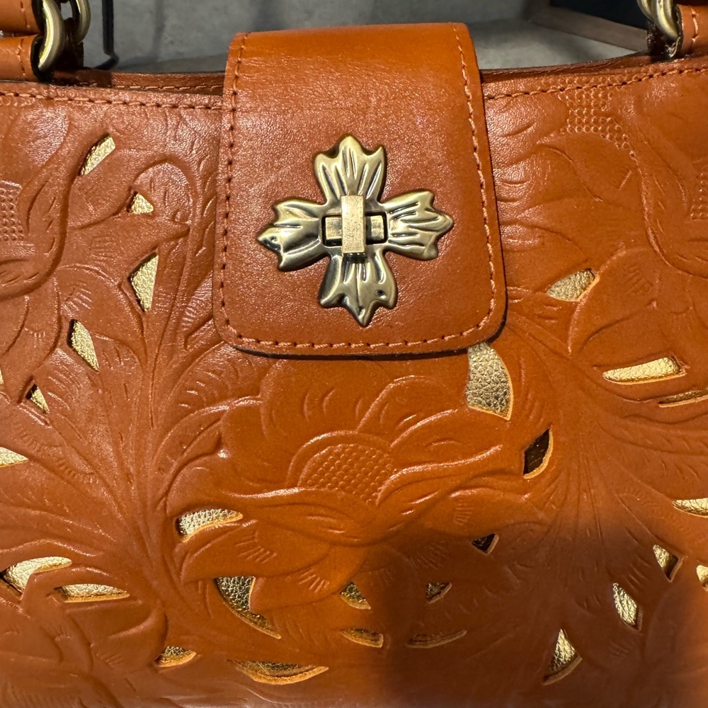 Patricia Nash Rosina Cut Out Tooled Leather Satchel Tan Gold! Beautifully Bag!! - Picture 7 of 13